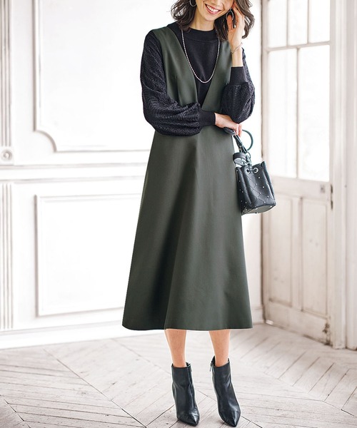 BELLUNA（ベルーナ）の「Ｖネックデザインフレアージャンパードレス（ジャンパースカート・レディース・ブラック/カーキ/キャメル・MEDIUM/X-LARGE/LARGE）」の15枚目の写真