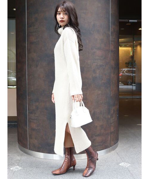 MURUA（ムルーア）の「スキニーフィットブーツ（ブーツ・レディース・アイボリー/ブラック/その他1・35/36/37）」の4枚目の写真