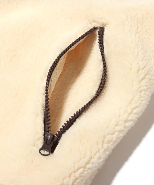 UGG（アグ）の「UGG@mos シリコンパッチ ボアベスト（ベスト）」 - WEAR