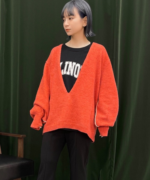 Solace(ソレイス)の「Vネックラインオーバーニット(ニット/セーター・レディース・グリーン/オレンジ/ベージュ・FREE)」の13枚目の写真