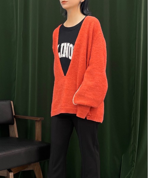 Solace(ソレイス)の「Vネックラインオーバーニット(ニット/セーター・レディース・グリーン/オレンジ/ベージュ・FREE)」の17枚目の写真