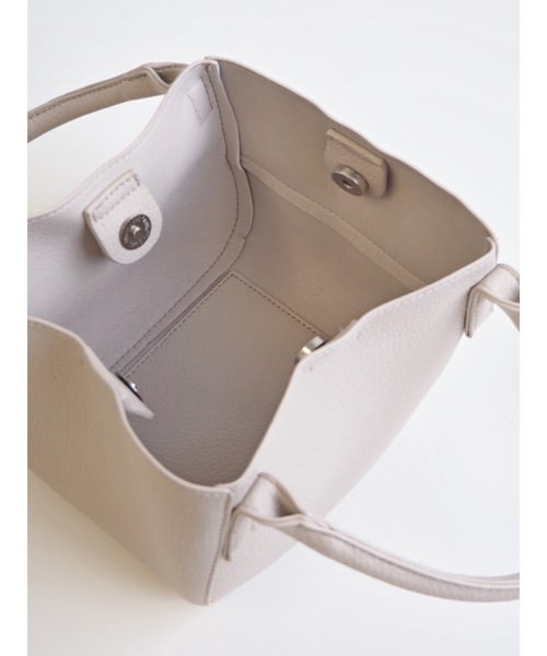 JUMELLE（ジュメロ）の「パオバッグ（ハンドバッグ・レディース・ベージュ/ブラウン・FREE）」の5枚目の写真