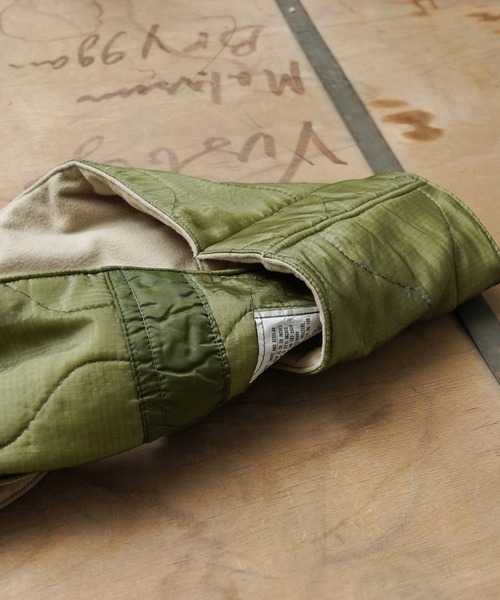 MILITARY（ミリタリー）の「新品 米軍 M-65フィールドパンツライナー リメイクマフラー（テーラードジャケット・メンズ・オリーブ系/オリーブ系2・ONE SIZE）」の15枚目の写真