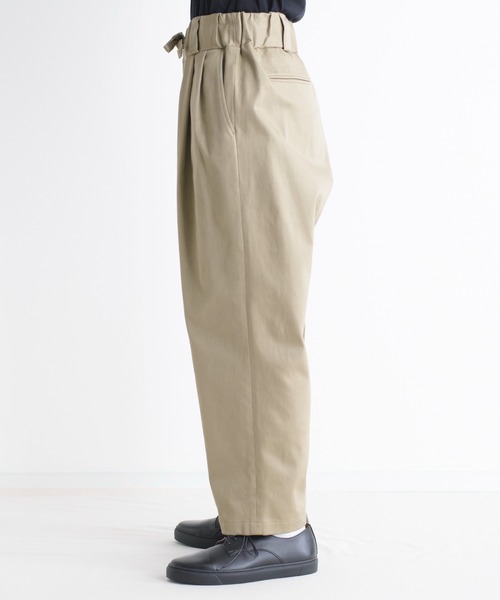 Blanc YM(ブランワイエム)の「Blanc YM ブランワイエム / Cotton Gabardine Easy Pants コットンギャバジン イージーパンツ 2タックパンツ バルーンパンツ / BL-22S-CGEP(チノパンツ・メンズ・ベージュ・SMALL/MEDIUM)」の10枚目の写真