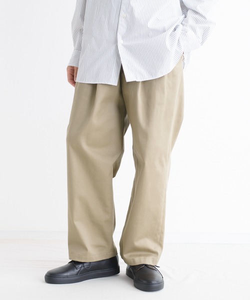 Blanc YM(ブランワイエム)の「Blanc YM ブランワイエム / Cotton Gabardine Easy Pants コットンギャバジン イージーパンツ 2タックパンツ バルーンパンツ / BL-22S-CGEP(チノパンツ・メンズ・ベージュ・SMALL/MEDIUM)」の5枚目の写真