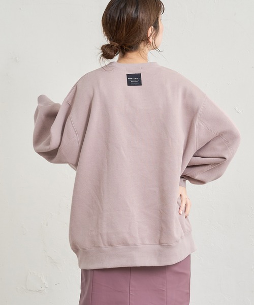 natural couture（ナチュラルクチュール）の「あおいさんコラボエンボスユニセックス裏毛プルオーバー（スウェット・レディース・ピンクベージュ/ライトベージュ/スミクロ/アイボリー・FREE）」の8枚目の写真