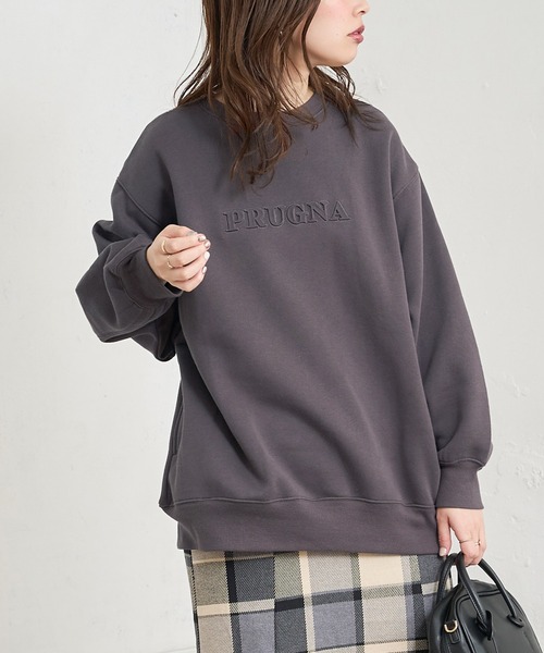 natural couture（ナチュラルクチュール）の「あおいさんコラボエンボスユニセックス裏毛プルオーバー（スウェット・レディース・ピンクベージュ/ライトベージュ/スミクロ/アイボリー・FREE）」の15枚目の写真