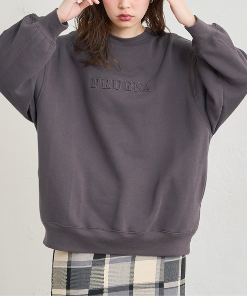 natural couture（ナチュラルクチュール）の「あおいさんコラボエンボスユニセックス裏毛プルオーバー（スウェット・レディース・ピンクベージュ/ライトベージュ/スミクロ/アイボリー・FREE）」の13枚目の写真