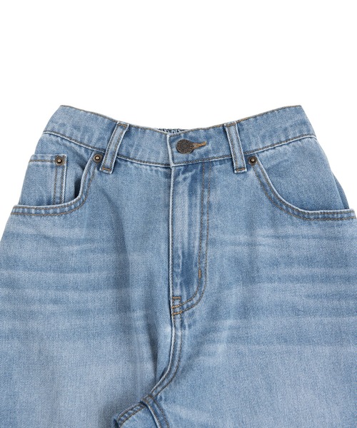 PUNYUS(プニュズ)の「ウォッシュドデニムパンツ(デニムパンツ・レディース・ライトブルー・1/2/4/3)」の4枚目の写真