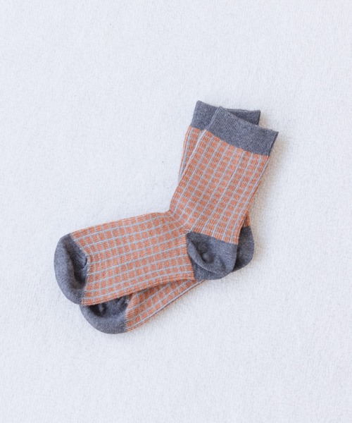 LOWRYS FARM（ローリーズファーム）の「チェックソックス　260802（ソックス/靴下・キッズ・ライトブルー/ベージュ/グレー/イエロー/オレンジ/ブルー・MEDIUM/LARGE）」の2枚目の写真