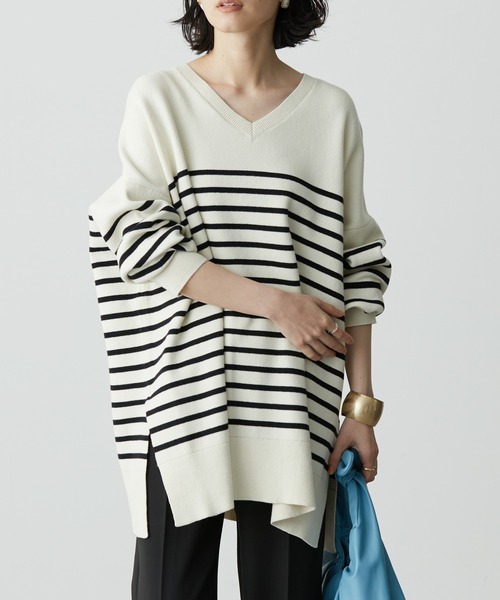 AMERICAN HOLIC(アメリカンホリック)の「Vネックサイドスリットニットチュニック(ニット/セーター・レディース・モカ/その他7・M/L)」の2枚目の写真