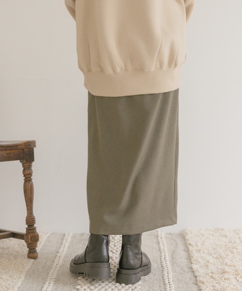 ITEMS URBANRESEARCH(アイテムズ アーバンリサーチ)の「ウールライクペンシルスカート(スカート・レディース・ブラック/カーキ/ベージュ系その他・FREE)」の16枚目の写真