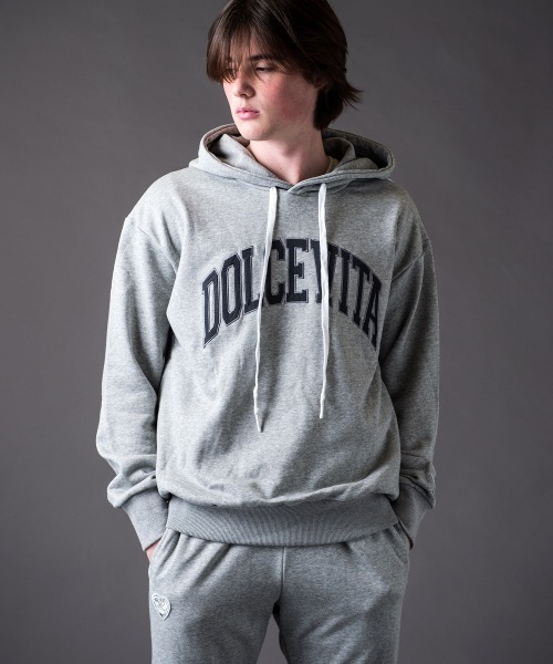Buffalo Bobs(バッファローボブズ)の「AFA HOODIE-ROSE(AFA フーディー-ローズ)ルーズシルエット プルオーバー パーカー(パーカー・メンズ・グレー/ホワイト/ブラック・1-2/2-3)」の5枚目の写真