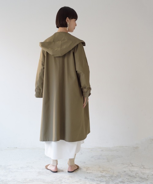 La SRIC（ラスリック）の「La SRIC / ライダースフードCT（その他アウター・レディース・ベージュ/カーキ・38）」の4枚目の写真