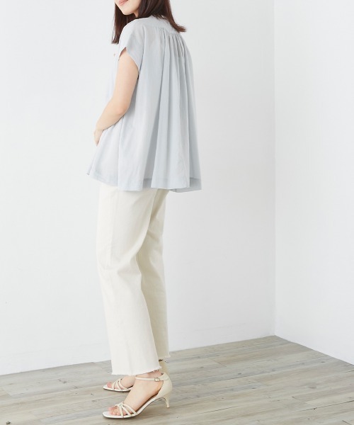 OMNES（オムネス）の「綾織ボイル丸ヨークブラウス（シャツ/ブラウス・レディース・ホワイト/カーキ/ミント/チャコール・FREE）」の16枚目の写真