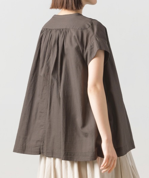 OMNES（オムネス）の「綾織ボイル丸ヨークブラウス（シャツ/ブラウス・レディース・ホワイト/カーキ/ミント/チャコール・FREE）」の11枚目の写真