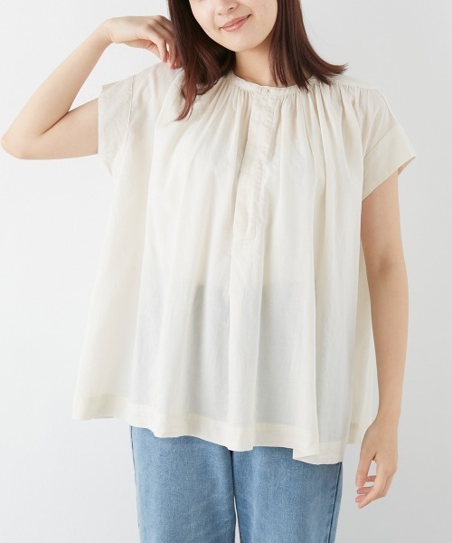 OMNES（オムネス）の「綾織ボイル丸ヨークブラウス（シャツ/ブラウス・レディース・ホワイト/カーキ/ミント/チャコール・FREE）」の5枚目の写真