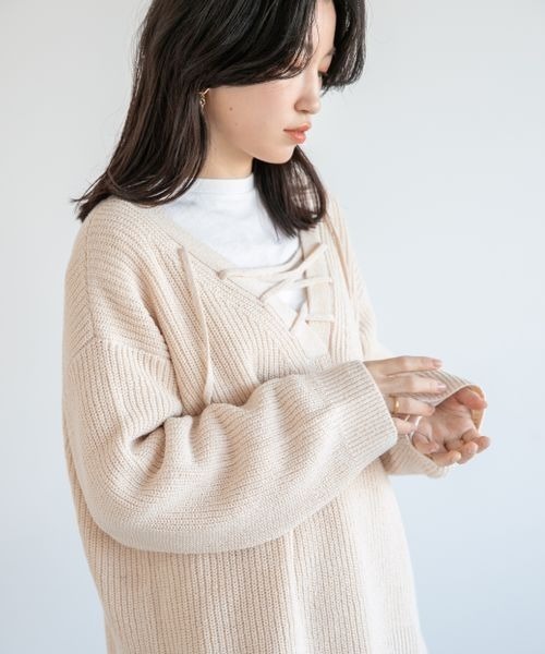 LOWRYS FARM(ローリーズファーム)の「2WAYブークレレースUPプルオーバー 267047(ニット/セーター・レディース・アイボリー/チャコールグレー/グリーン・FREE)」の6枚目の写真