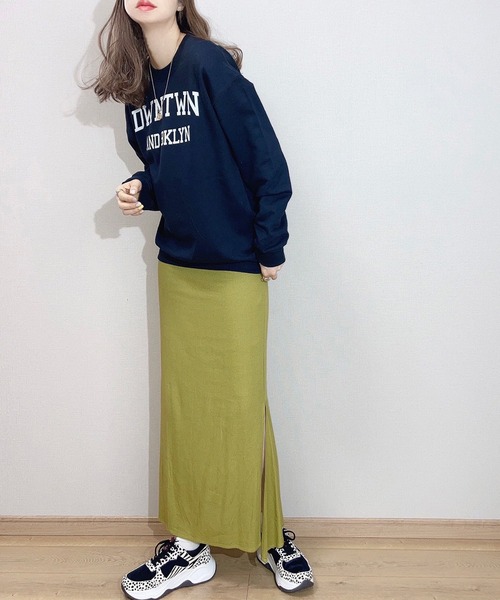 ECRIRE(エクリール)の「【ぴょんコラボ】GILDANロゴプリントスウェット(スウェット・レディース・ライトグレー/ブラック/ダークグリーン・M)」の12枚目の写真