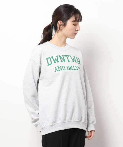 ECRIRE(エクリール)の「【ぴょんコラボ】GILDANロゴプリントスウェット(スウェット・レディース・ライトグレー/ブラック/ダークグリーン・M)」の10枚目の写真