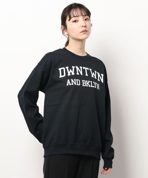 ECRIRE(エクリール)の「【ぴょんコラボ】GILDANロゴプリントスウェット(スウェット・レディース・ライトグレー/ブラック/ダークグリーン・M)」の6枚目の写真