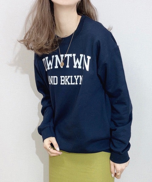 ECRIRE(エクリール)の「【ぴょんコラボ】GILDANロゴプリントスウェット(スウェット・レディース・ライトグレー/ブラック/ダークグリーン・M)」の14枚目の写真