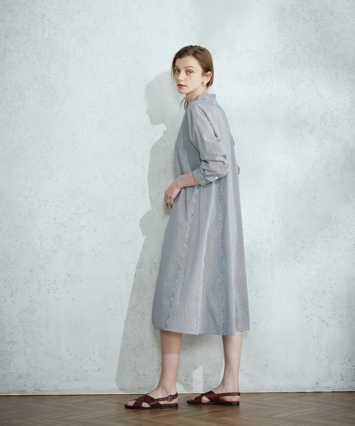 LE SOUK HOLIDAY(ルスークホリデー)の「ストライプシャツワンピース(ワンピース・レディース・ネイビー/ブルー・M/L)」の6枚目の写真