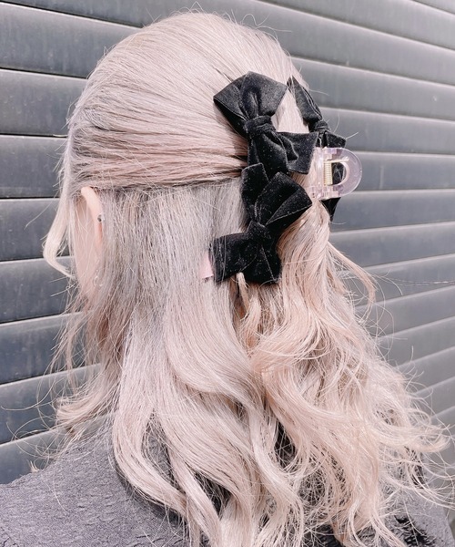 lilLilly（リルリリー）の「ダブルリボンヘアクリップ（バレッタ/ヘアクリップ・レディース・ホワイト/ブラック/ミント/パープル・FREE）」の2枚目の写真