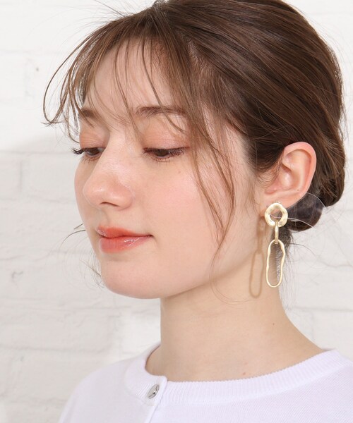 SHOO・LA・RUE（シューラルー）の「◆チェーンモチーフピアス（ピアス（両耳用）・レディース・シルバー/ゴールド・00）」の6枚目の写真