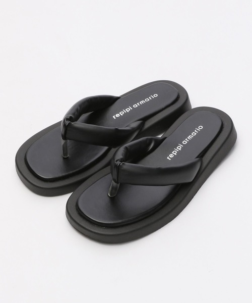 repipi armario（レピピ アルマリオ）の「スクエアトングサンダル（サンダル・キッズ・アイボリー/ブラック・SMALL/MEDIUM/LARGE）」の5枚目の写真