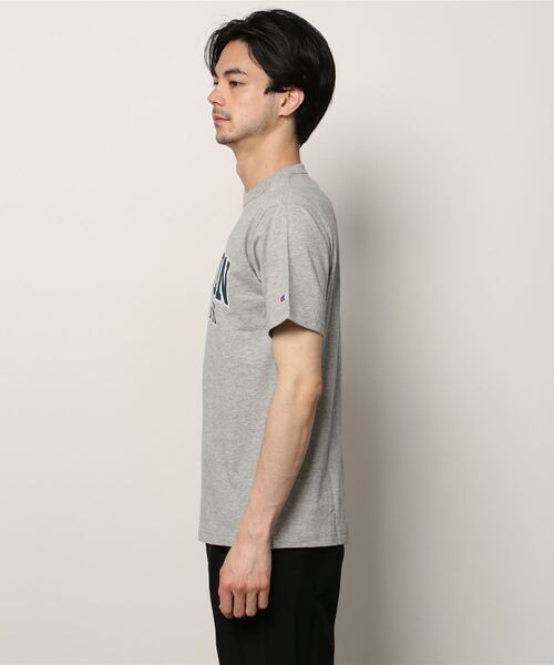 Champion(チャンピオン)の「【Champion/チャンピオン】メンズ ベーシック ショートスリーブTシャツ(Tシャツ/カットソー・メンズ・ホワイト/ブラック/ネイビー/グレー/ライトグリーン・MEDIUM/LARGE/X-LARGE/XX-LARGE)」の6枚目の写真