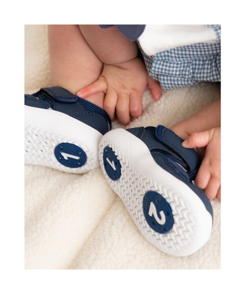 SLAP SLIP BABY(スラップスリップベビー)の「SLAPSLIPBABY/【IFME】【お揃い】ワンポイントスターウォーターシューズベビー(13~14cm)(ベビーシューズ/ベビーソックス・キッズ・ブラック/ネイビー/グレー・13/14)」の7枚目の写真