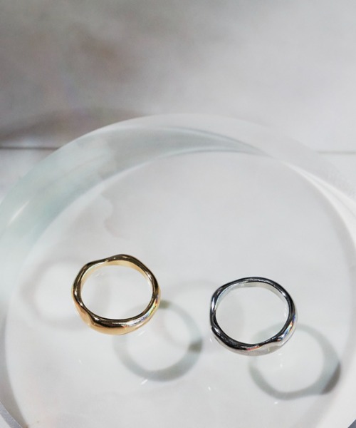 VANNIE U(ヴァニーユー)の「distorted ring(リング・レディース・シルバー/ゴールド・11/6/9)」の17枚目の写真