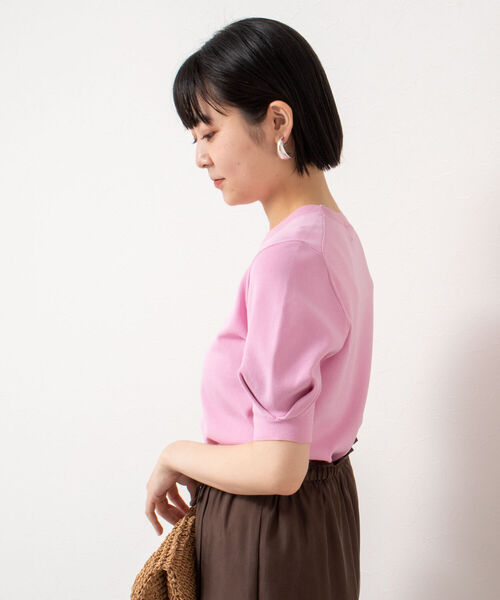 NOLLEY’S Sophi(ノーリーズソフィ)の「《手洗い可能》パワショル半袖プルオーバーニット(ニット/セーター・レディース・ダークネイビー/ピンク/サックスブルー/オフホワイト/オリーブ・38)」の14枚目の写真
