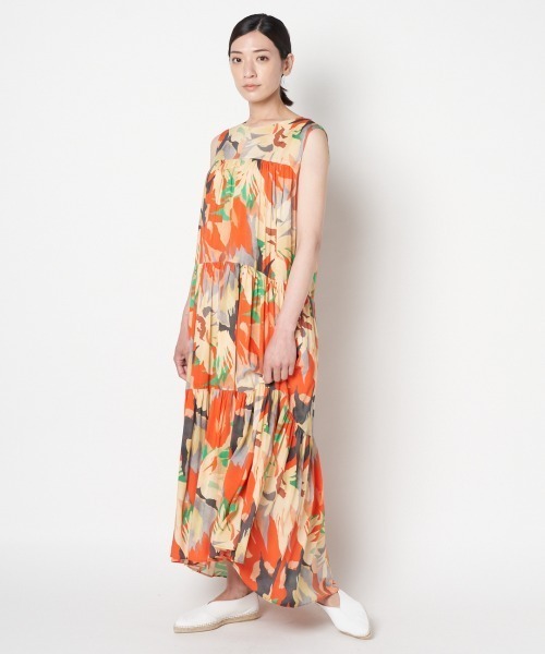 HELIOPOLE(エリオポール)の「DIGITAL FLORAL PRINT OP(ワンピース)」|オレンジ