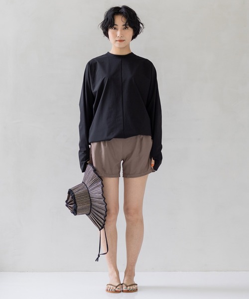 フェリシモMama（フェリシモママ）の「Moredde　シルエットが変えられるUVカットラッシュガード（ラッシュガード・レディース・ブラック/ベージュ/カーキ・MEDIUM/LARGE/X-LARGE）」の11枚目の写真
