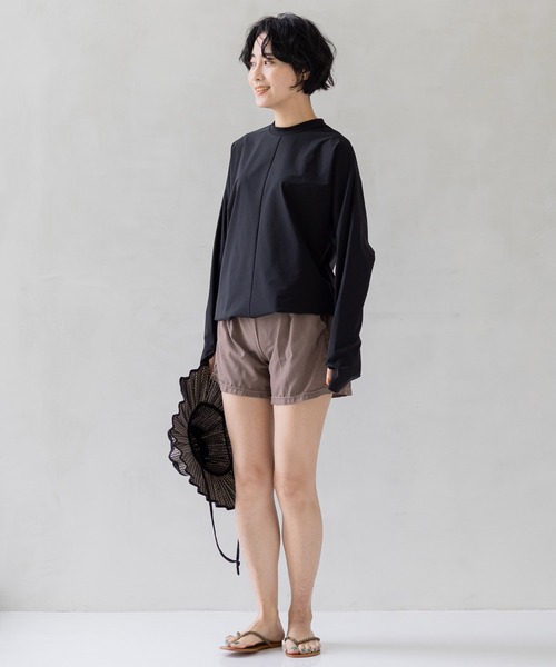 フェリシモMama（フェリシモママ）の「Moredde　シルエットが変えられるUVカットラッシュガード（ラッシュガード・レディース・ブラック/ベージュ/カーキ・MEDIUM/LARGE/X-LARGE）」の12枚目の写真