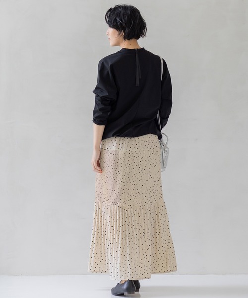 フェリシモMama（フェリシモママ）の「Moredde　シルエットが変えられるUVカットラッシュガード（ラッシュガード・レディース・ブラック/ベージュ/カーキ・MEDIUM/LARGE/X-LARGE）」の16枚目の写真