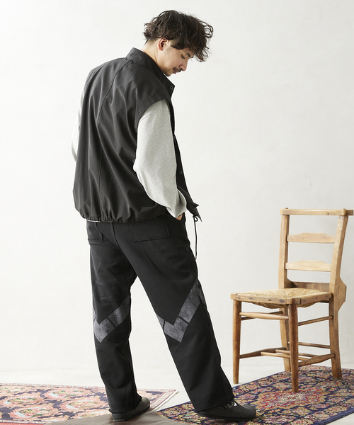JOURNAL STANDARD relume(ジャーナルスタンダード レリューム)の「《WEB限定》ARMY スウェットパンツ "V"(スウェットパンツ・メンズ・ブラック/グレー・MEDIUM/LARGE)」の16枚目の写真