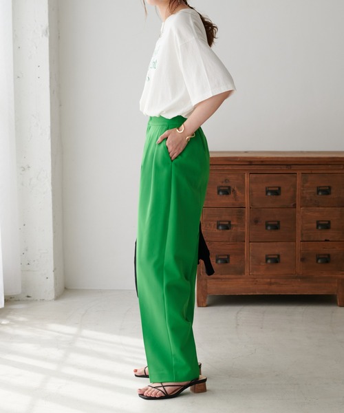 DISCOAT(ディスコート)の「ワイドテーパードパンツ(その他パンツ・レディース・ブラック/ブラウン/グリーン系その他/グレイッシュベージュ/サーモンピンク・MEDIUM/LARGE)」の22枚目の写真