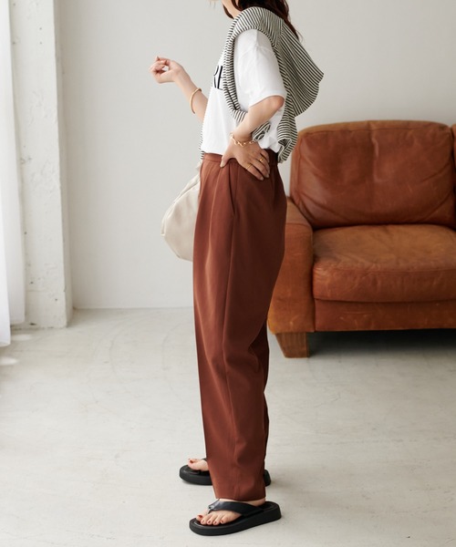 DISCOAT(ディスコート)の「ワイドテーパードパンツ(その他パンツ・レディース・ブラック/ブラウン/グリーン系その他/グレイッシュベージュ/サーモンピンク・MEDIUM/LARGE)」の19枚目の写真