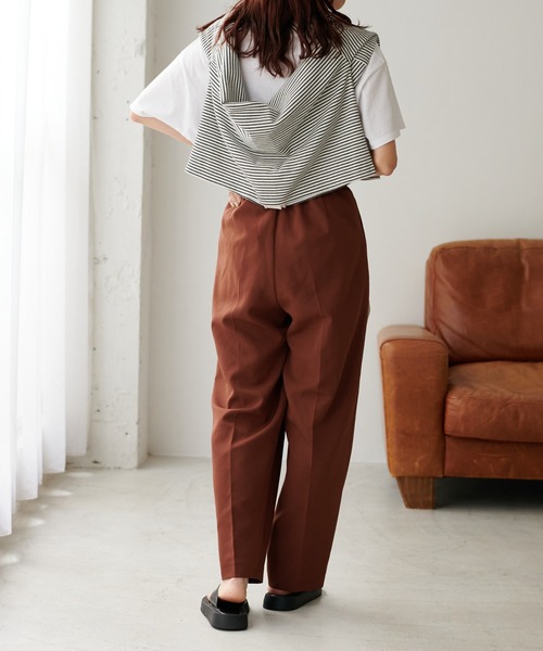 DISCOAT(ディスコート)の「ワイドテーパードパンツ(その他パンツ・レディース・ブラック/ブラウン/グリーン系その他/グレイッシュベージュ/サーモンピンク・MEDIUM/LARGE)」の7枚目の写真