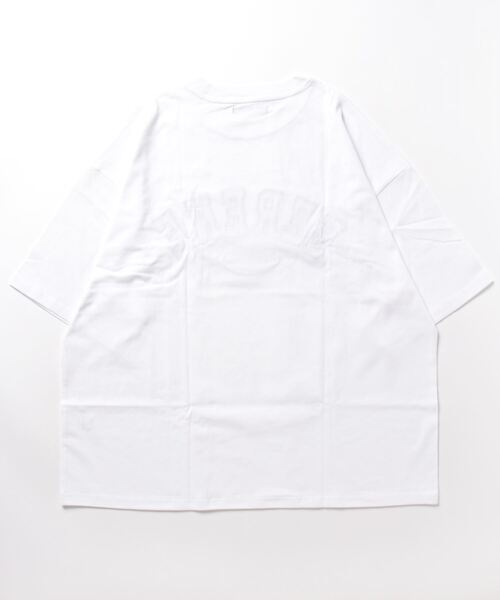 Bling Leads(ブリングリーズ)の「★Bling leads★ワッペンオーバーサイズTシャツ(Tシャツ/カットソー・レディース・ブルー系1/スミクロ/ホワイト系1/ダークグリーン/グレイッシュブルー/ブルー系2/ホワイト系2・MEDIUM/LARGE)」の18枚目の写真