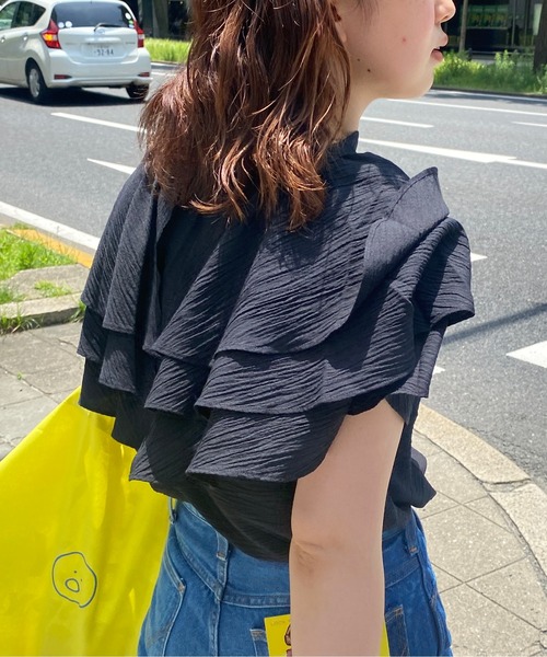 CPCM(シーピーシーエム)の「袖フリルストライプキーネックブラウス(シャツ/ブラウス・レディース・ブラック/ブラウン/オフホワイト/サックスブルー・FREE)」の17枚目の写真