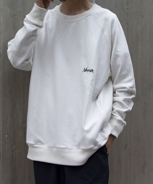 NANGA（ナンガ）の「【NANGA/ナンガ】GLOSTER別注 バックプリントスウェット P/O オーバーサイズ ロゴ刺繍（スウェット・メンズ・ブラック/ダークグリーン/オフホワイト・M/L）」の4枚目の写真