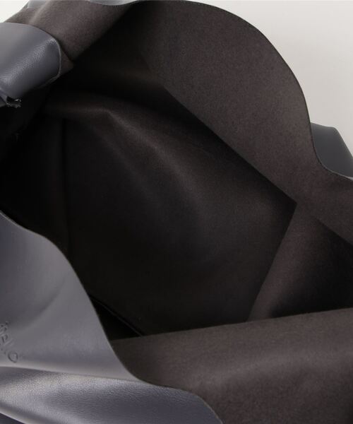 anello（アネロ）の「anello/アネロ/ALTON/アルトン/ATB3647A/多目的バッグ/バギーバッグ(R)（エコバッグ/サブバッグ・レディース・ブラック/グレー・F）」の4枚目の写真