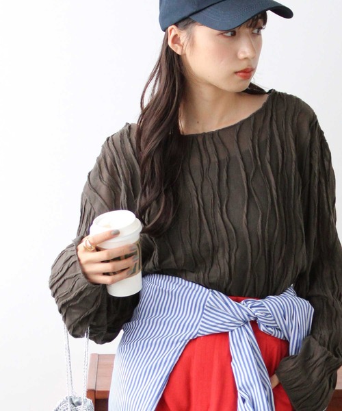 GeeRA(ジーラ)の「シアー素材クリンクルカットソー(Tシャツ/カットソー・レディース・アイボリー/ブラウン・X-LARGE/MEDIUM/LARGE)」の4枚目の写真