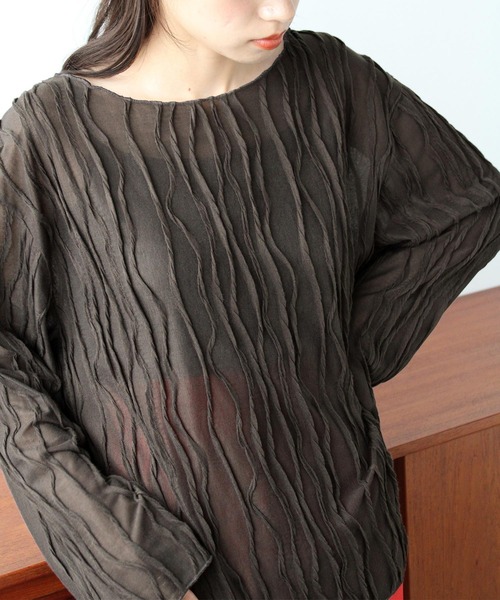 GeeRA(ジーラ)の「シアー素材クリンクルカットソー(Tシャツ/カットソー・レディース・アイボリー/ブラウン・X-LARGE/MEDIUM/LARGE)」の18枚目の写真