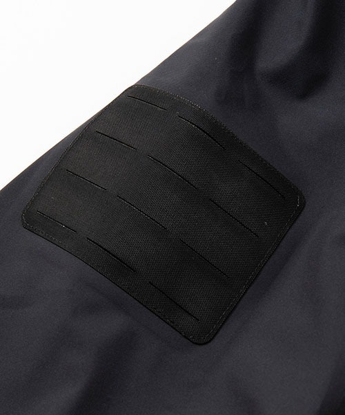 MOUT RECON TAILOR（マウトリーコンテーラー）の「MOUT RECON TAILOR / マウトリーコンテーラー：Hardshell Poncho Shelter：MT1001[AST]（ポンチョ・メンズ・ブラック・FREE）」の8枚目の写真