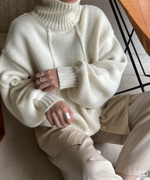 WILLFULLY(ウィルフリー)の「asymmetry rib turtle knit(ニット/セーター・レディース・ダークブラウン/アイボリー・FREE)」の21枚目の写真